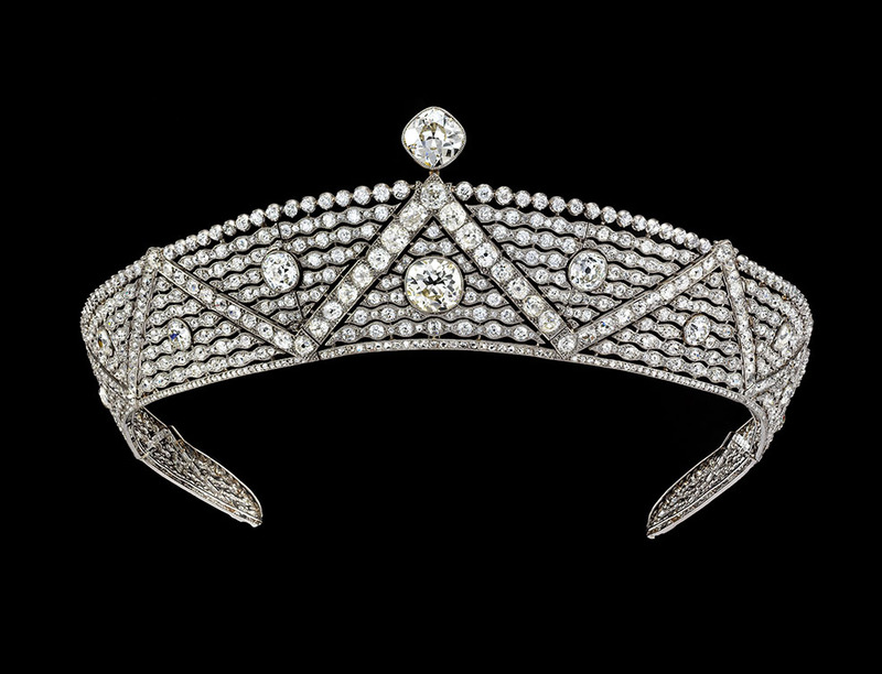 Cartier 古董珍藏系列 Oriental 鑽石冠冕,價格未定。